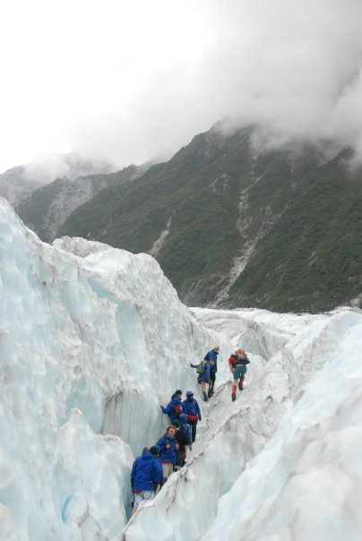 N10734853 42131806 6266843